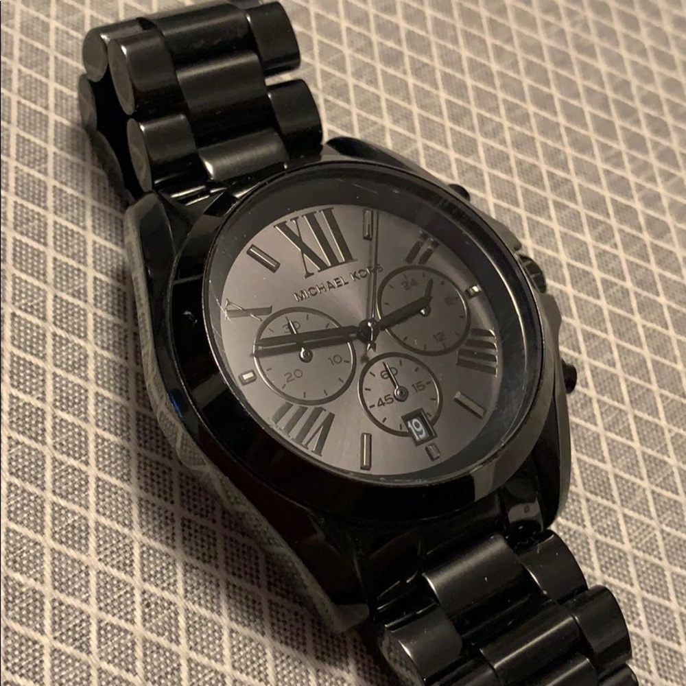 Watch - Picture 3 of 3